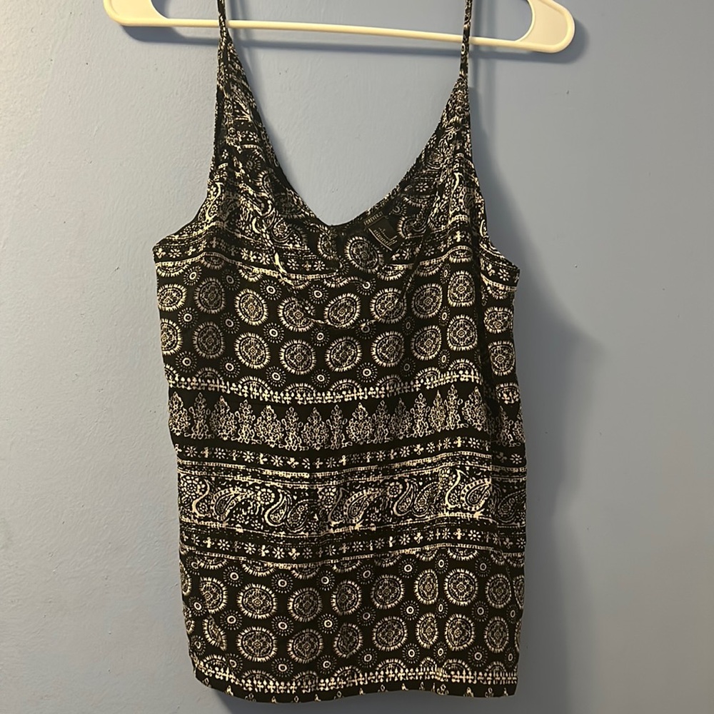 Large Forever 21 brand spaghetti straps patterned camisole